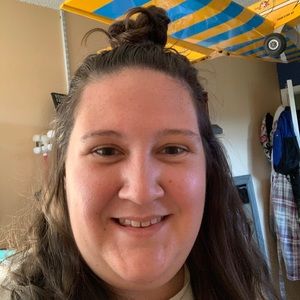 Meet your Posher, Alecia